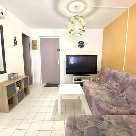 Daire Bel Avec Climatisation Pour 4 Personnes Avec Dans Avec Piscine *